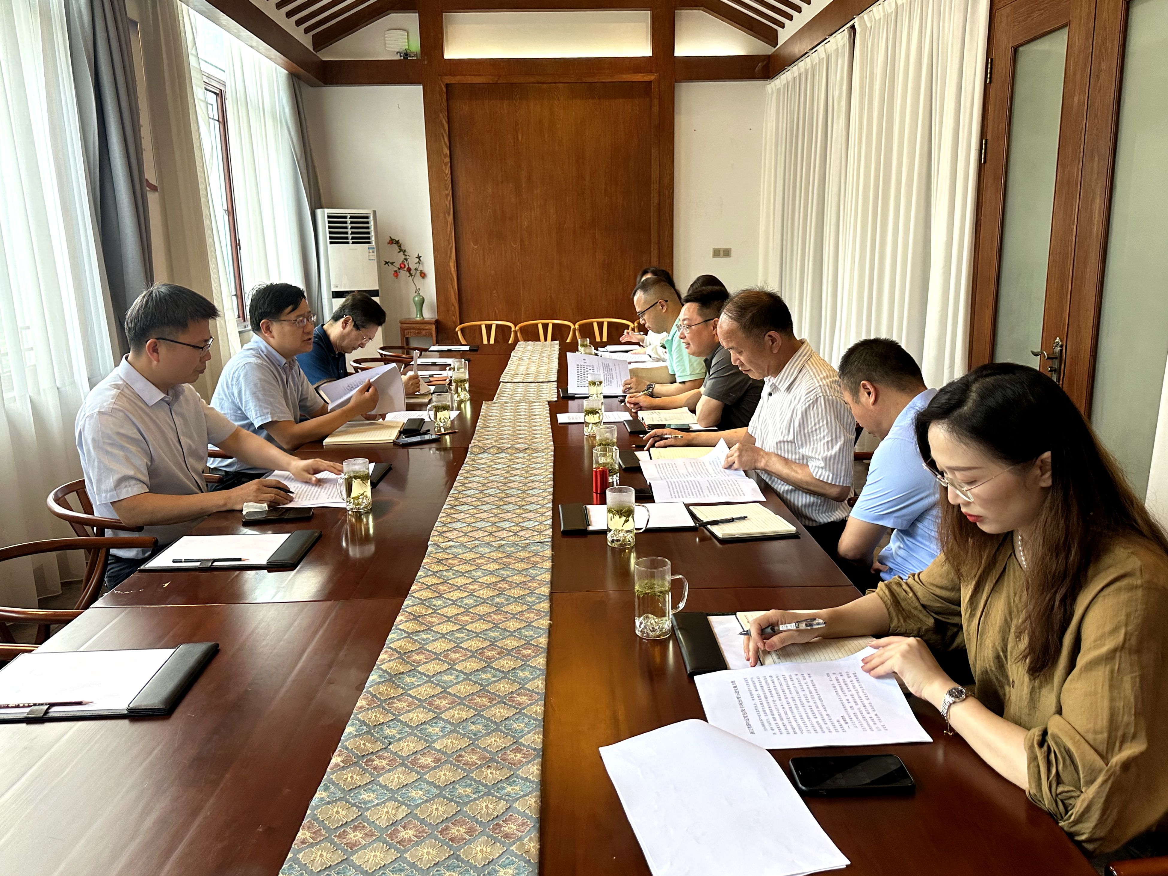 省供销社理事会副主任沈省文赴6686体育(中国)官方网站开展茶叶过度包装专项治理调研
